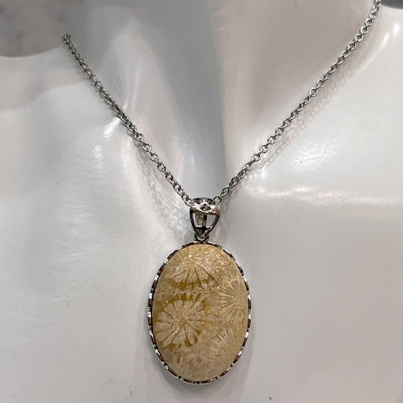 Fossil Coral Silver Pendant Necklace - Picture 2 of 10